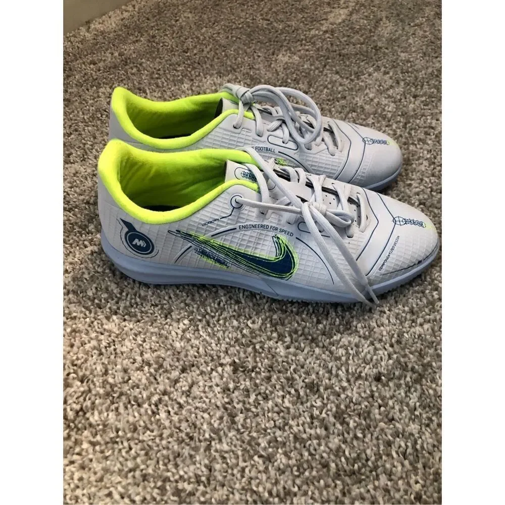 Nike Mercurial Vapor 14 Academy Jr IC Size 3.5